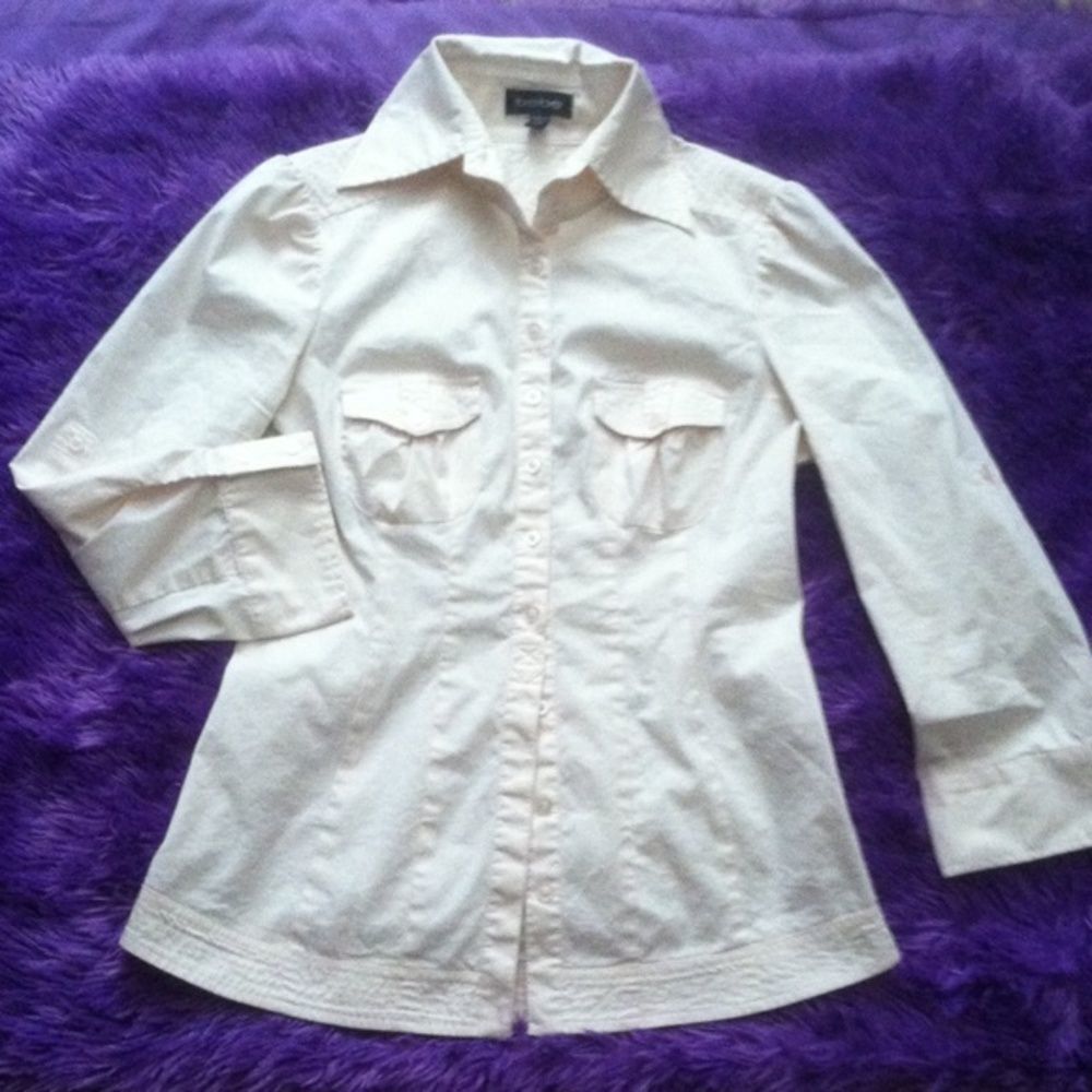 Bebe button up A soft peach Medium Top